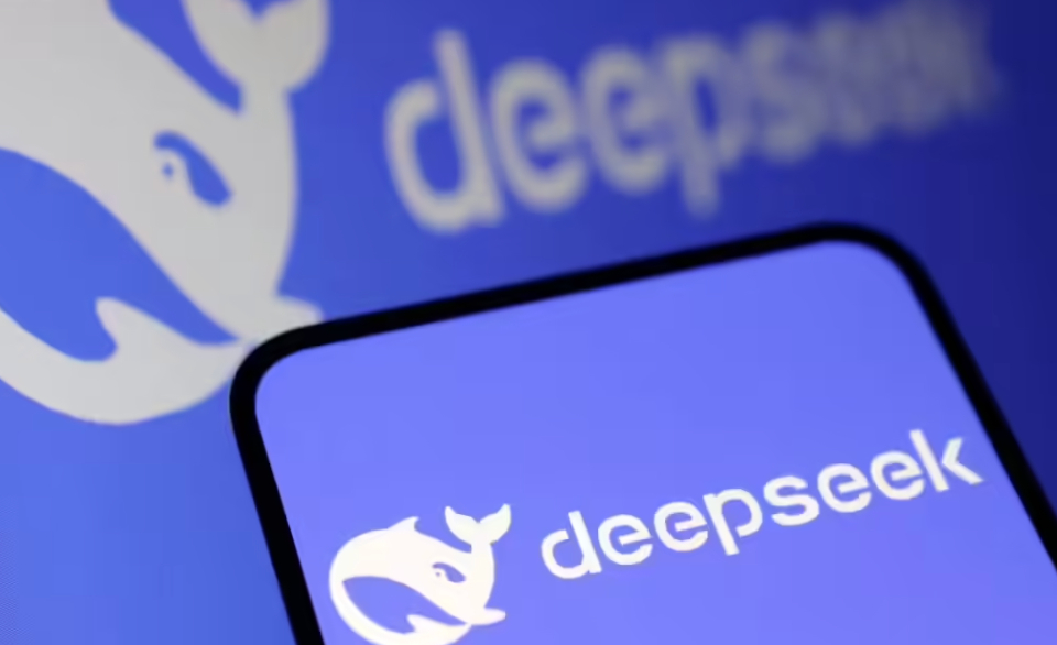 平均2.7天一个大模型，但资本只记住了DeepSeek V4